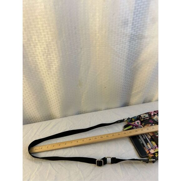 Lily bloom wallet crossbody green livings snaps Owls 8x8" with strap - Picture 9 of 9